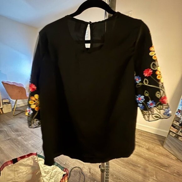 SHEIN Black Top with Colorful Floral Sleeves - Picture 2 of 2